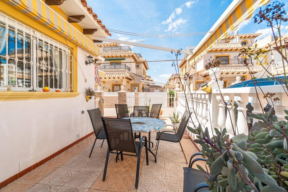 2 soveværelse Villa til salg i Playa Flamenca med swimmingpool garage - € 215.000 (Ref: 9824745)