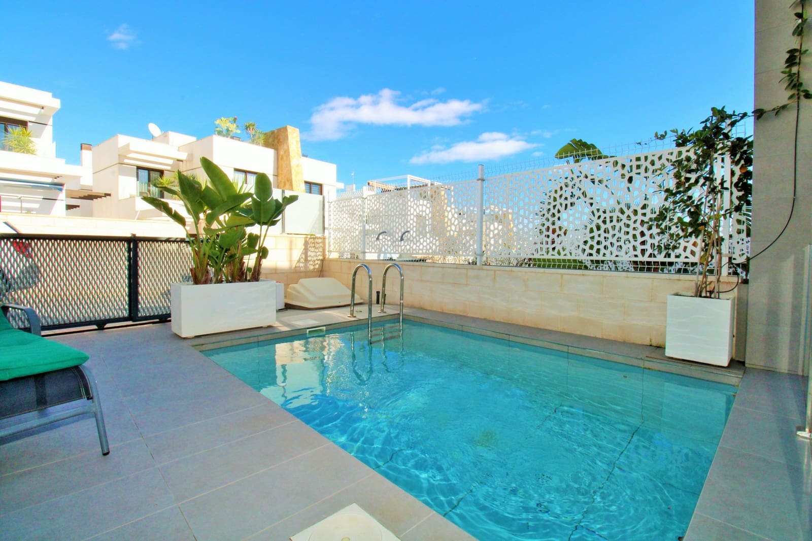 2 soveværelse Byhus til salg i Villamartin med swimmingpool - € 294.990 (Ref: 9833472)