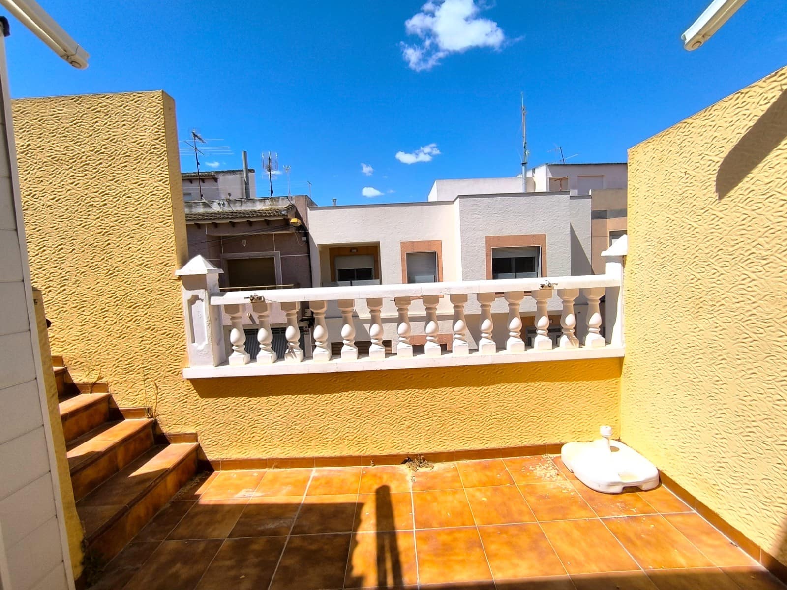 2 bedroom Apartment for sale in Orihuela with pool - € 90,000 (Ref: 9836163)