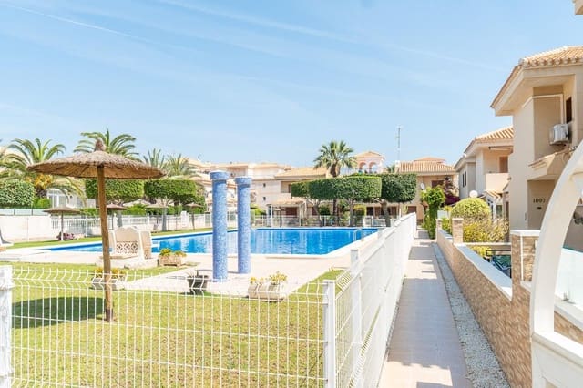 2 sovrum Villa till salu i Playa Flamenca, Orihuela med pool garage - 264 000 € (Ref: 9836165)