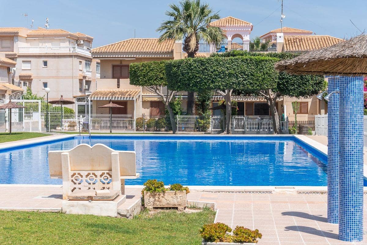 2 sovrum Villa till salu i Playa Flamenca med pool garage - 264 000 € (Ref: 9836165)