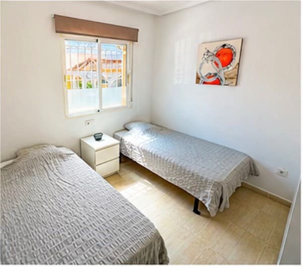 2 soveværelse Byhus til salg i Benijofar med swimmingpool garage - € 195.000 (Ref: 9840296)
