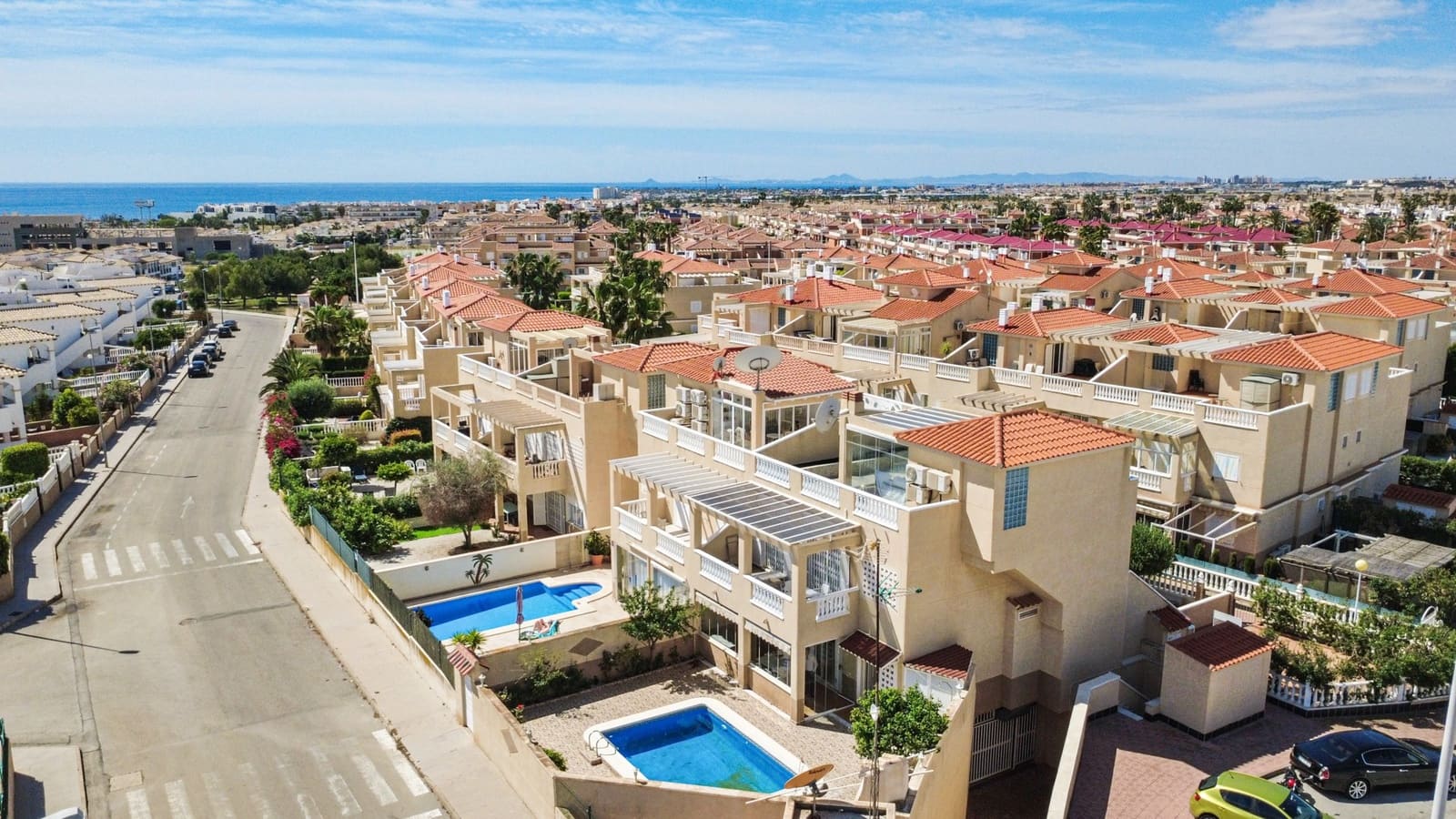 3 bedroom Apartment for sale in Playa Flamenca with pool garage - € 359,000 (Ref: 9840304)