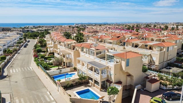 3 soveværelse Lejlighed til salg i Playa Flamenca, Orihuela med swimmingpool garage - € 339.000 (Ref: 9840304)