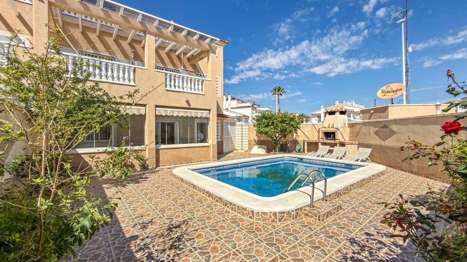 3 bedroom Apartment for sale in Playa Flamenca with pool garage - € 359,000 (Ref: 9840304)