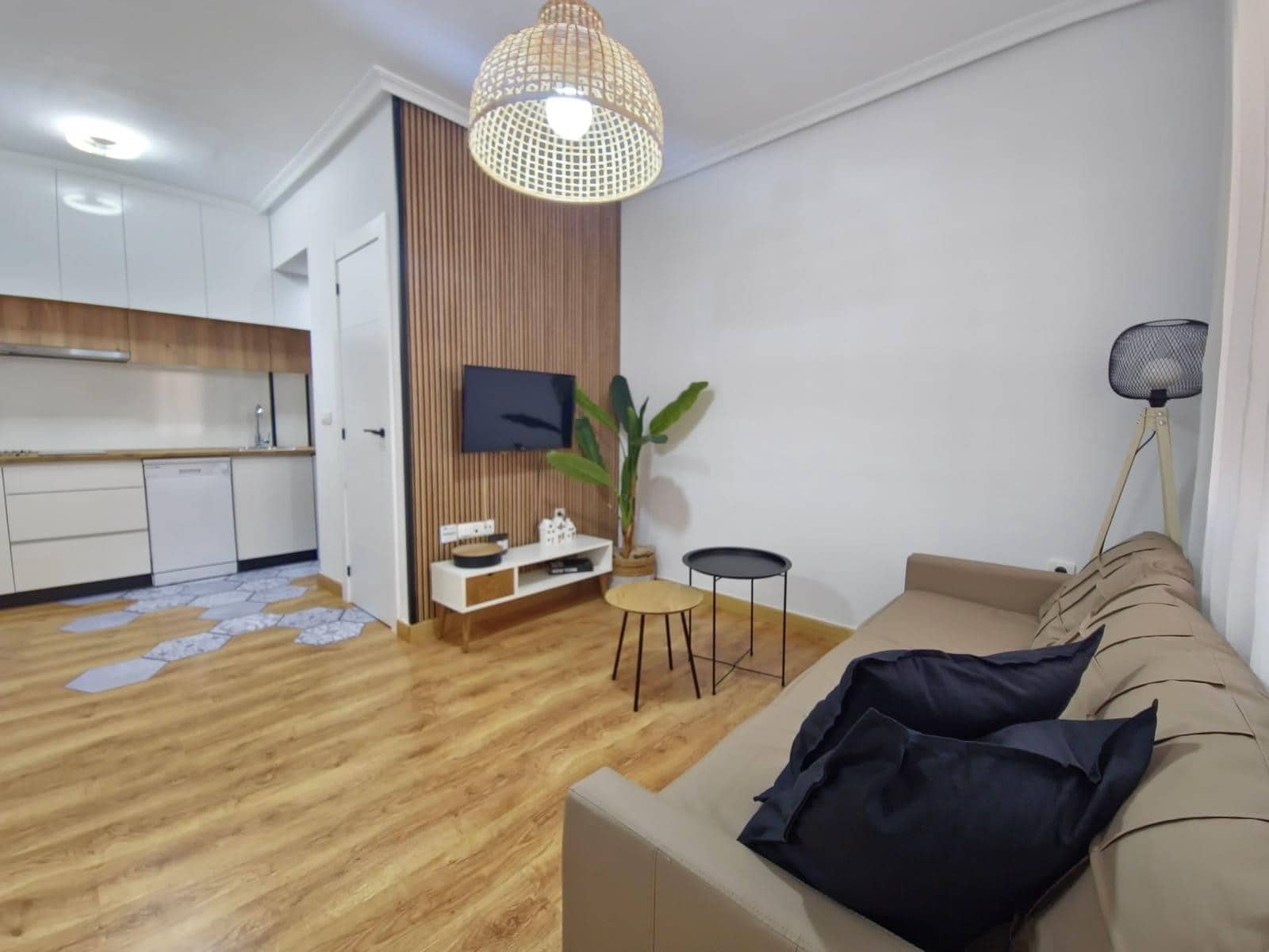 3 Zimmer Haus zu verkaufen in Playa Flamenca mit Pool Garage - 285.000 € (Ref: 9861696)