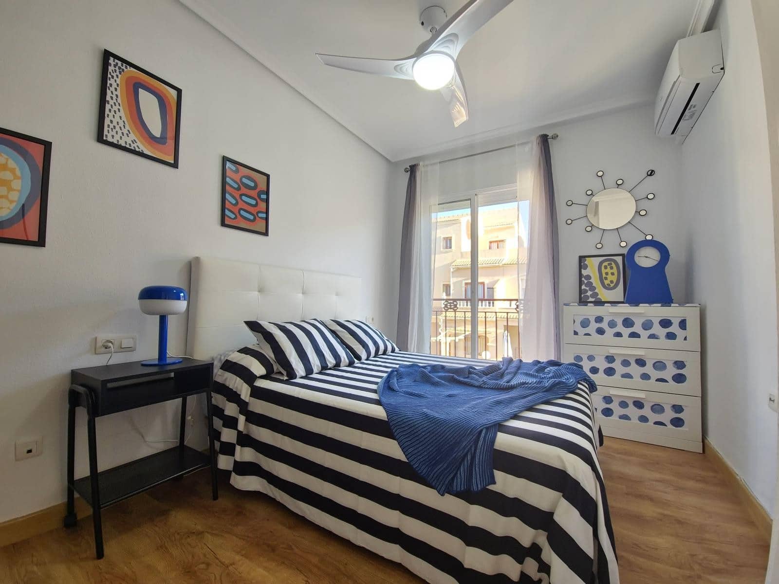 3 Zimmer Haus zu verkaufen in Playa Flamenca mit Pool Garage - 285.000 € (Ref: 9861696)