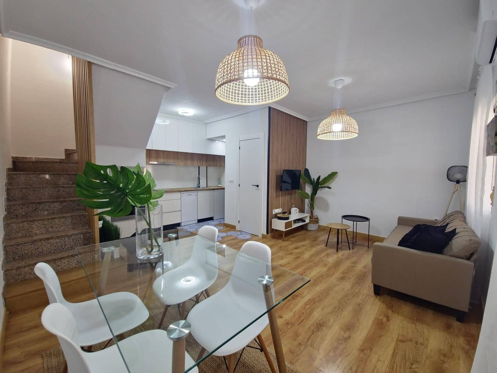 3 Zimmer Haus zu verkaufen in Playa Flamenca mit Pool Garage - 285.000 € (Ref: 9861696)