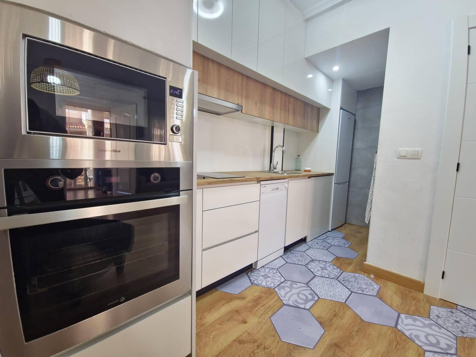 3 Zimmer Haus zu verkaufen in Playa Flamenca mit Pool Garage - 285.000 € (Ref: 9861696)