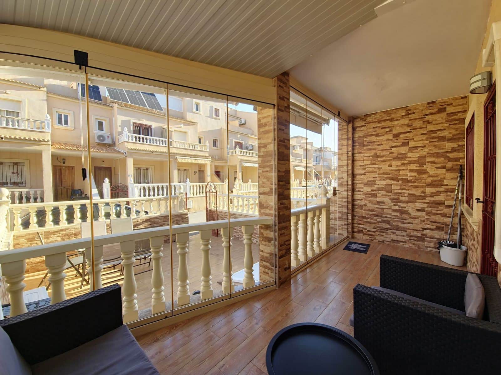 3 Zimmer Haus zu verkaufen in Playa Flamenca mit Pool Garage - 285.000 € (Ref: 9861696)