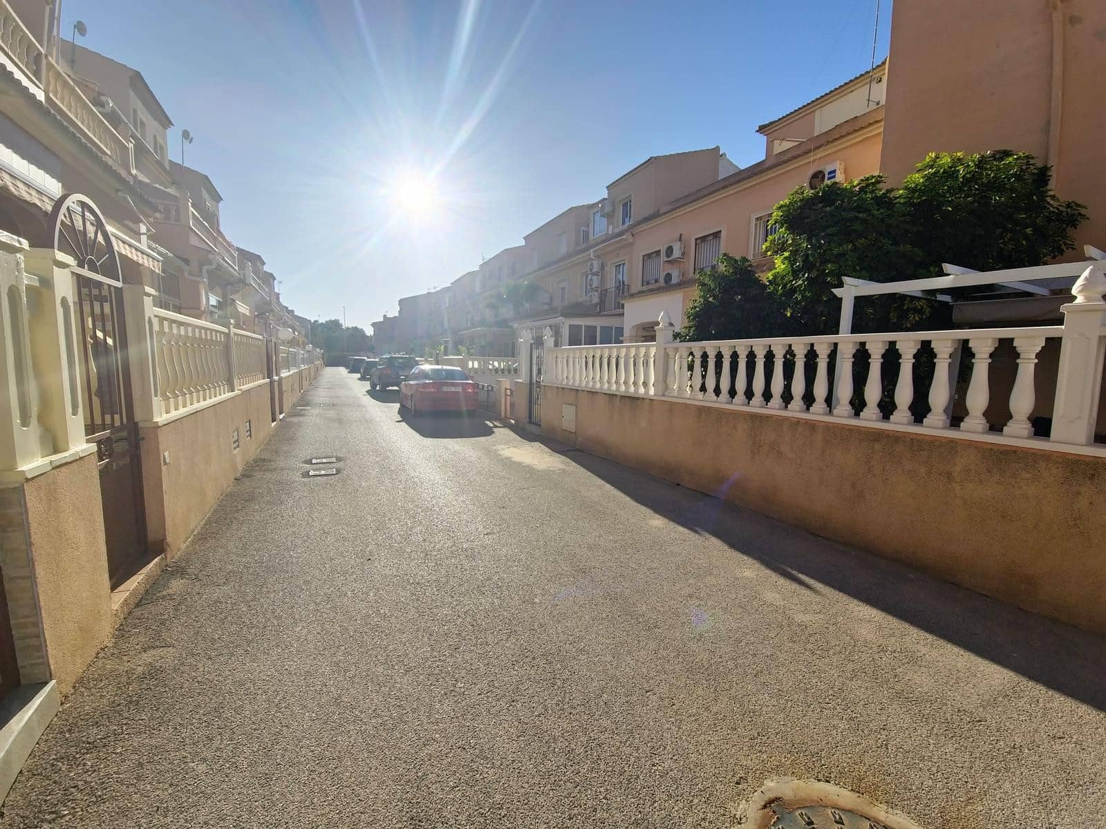 3 Zimmer Haus zu verkaufen in Playa Flamenca mit Pool Garage - 285.000 € (Ref: 9861696)