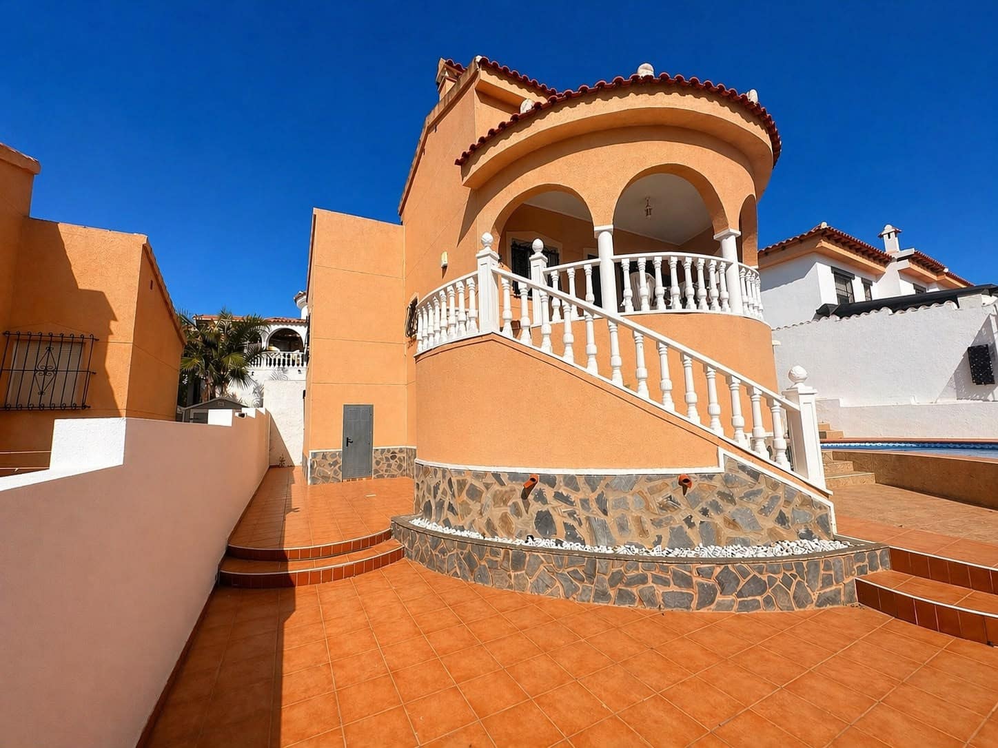 3 Zimmer Villa zu verkaufen in La Marquesa mit Pool - 299.999 € (Ref: 9878200)