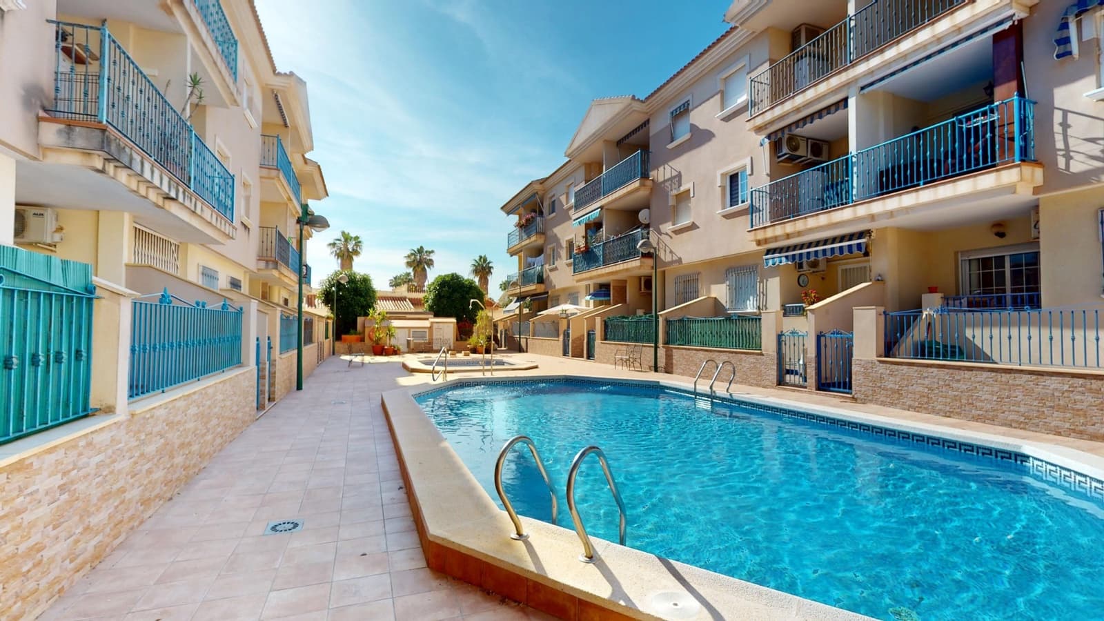 2 quarto Apartamento para venda em Los Alcazares com piscina garagem - 160 000 € (Ref: 9880720)