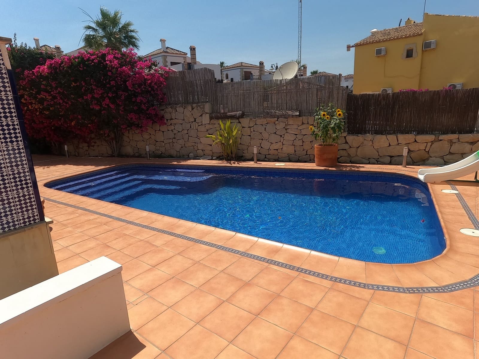 3 slaapkamer Villa te koop in Algorfa met zwembad garage - € 449.995 (Ref: 9889953)