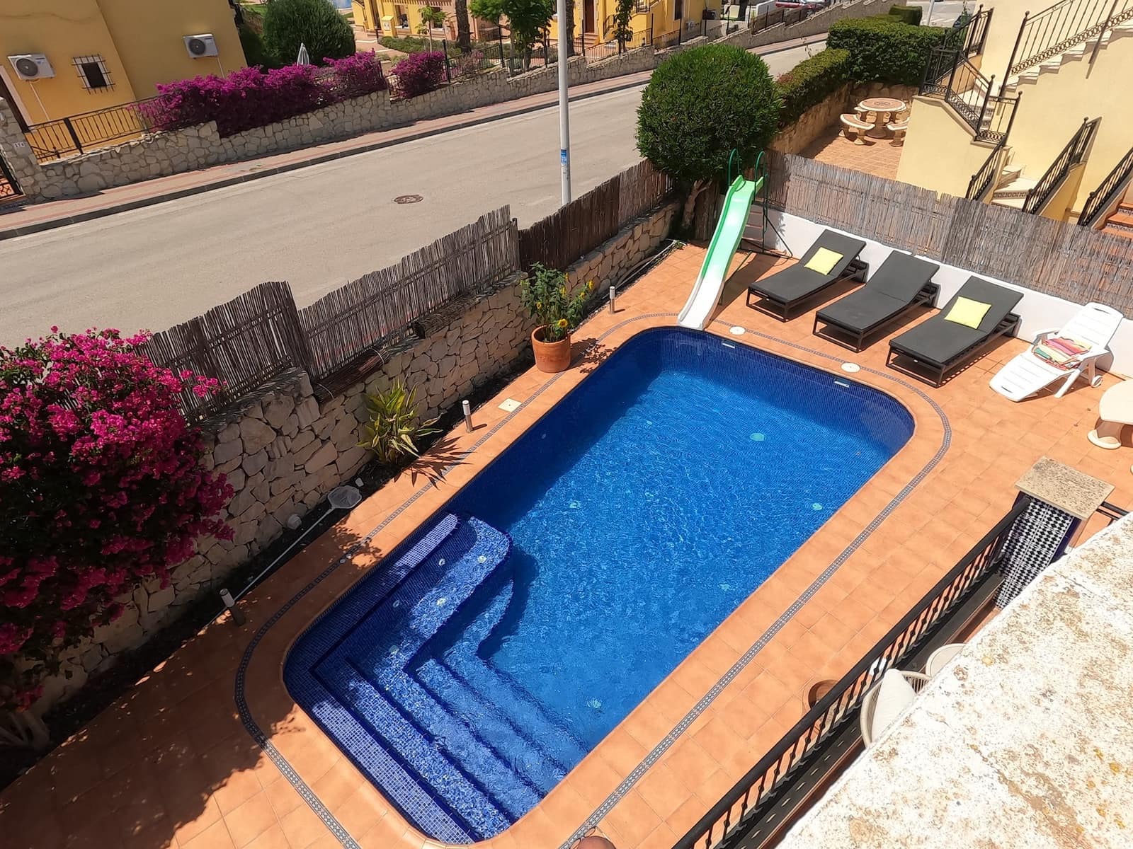 3 slaapkamer Villa te koop in Algorfa met zwembad garage - € 449.995 (Ref: 9889953)