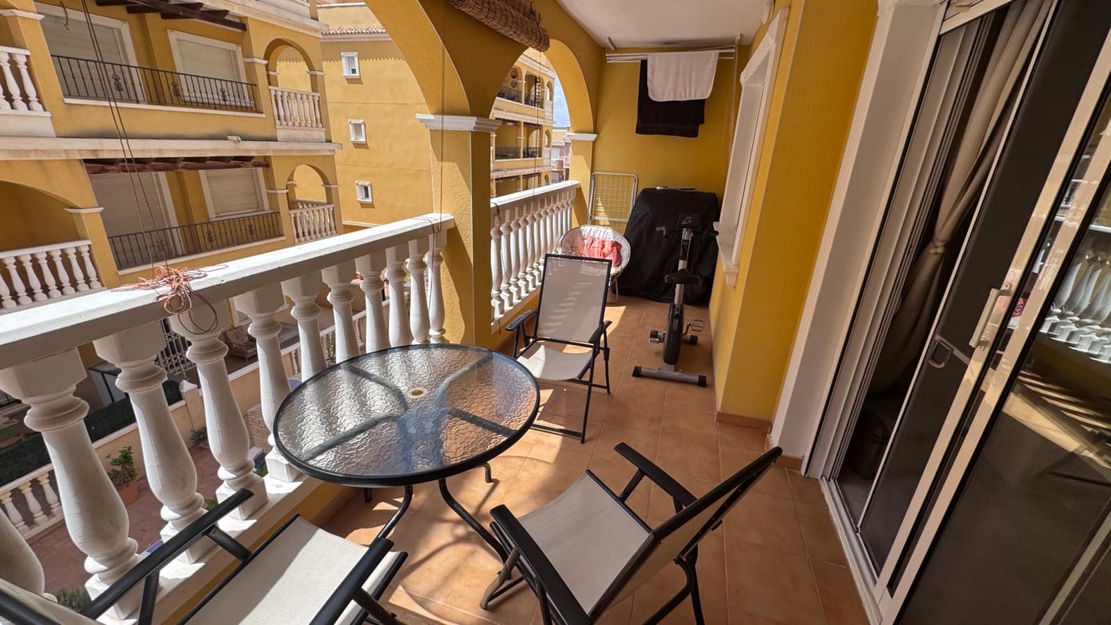 2 makuuhuone Huoneisto myytävänä paikassa Algorfa mukana uima-altaan 
autotalli - 138 500 € (Ref: 9889954)