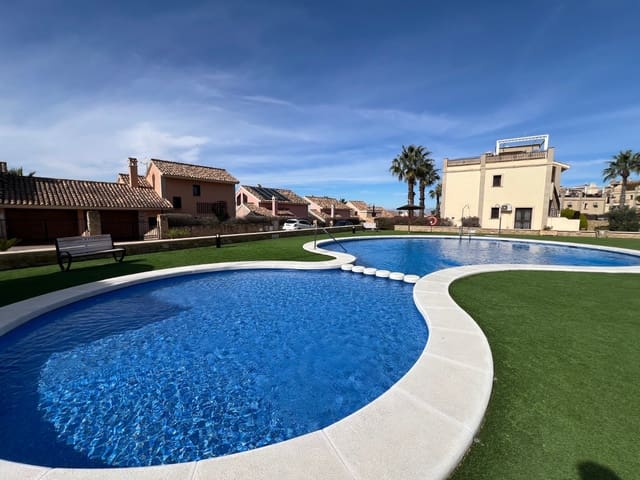 2 bedroom Townhouse for sale in Algorfa with pool - € 215,000 (Ref: 9894018)