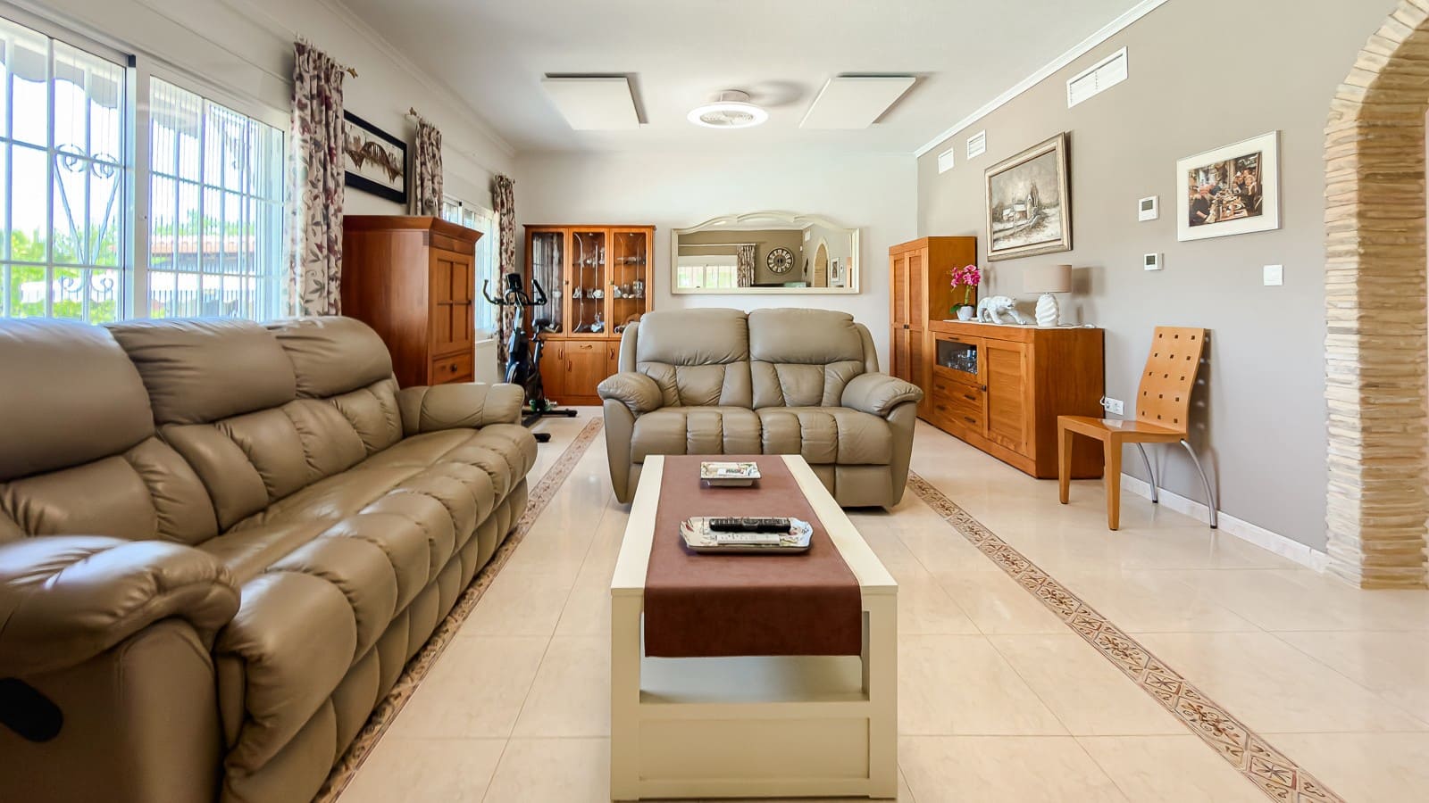 3 slaapkamer Huis te koop in Catral met zwembad garage - € 585.500 (Ref: 9943316)