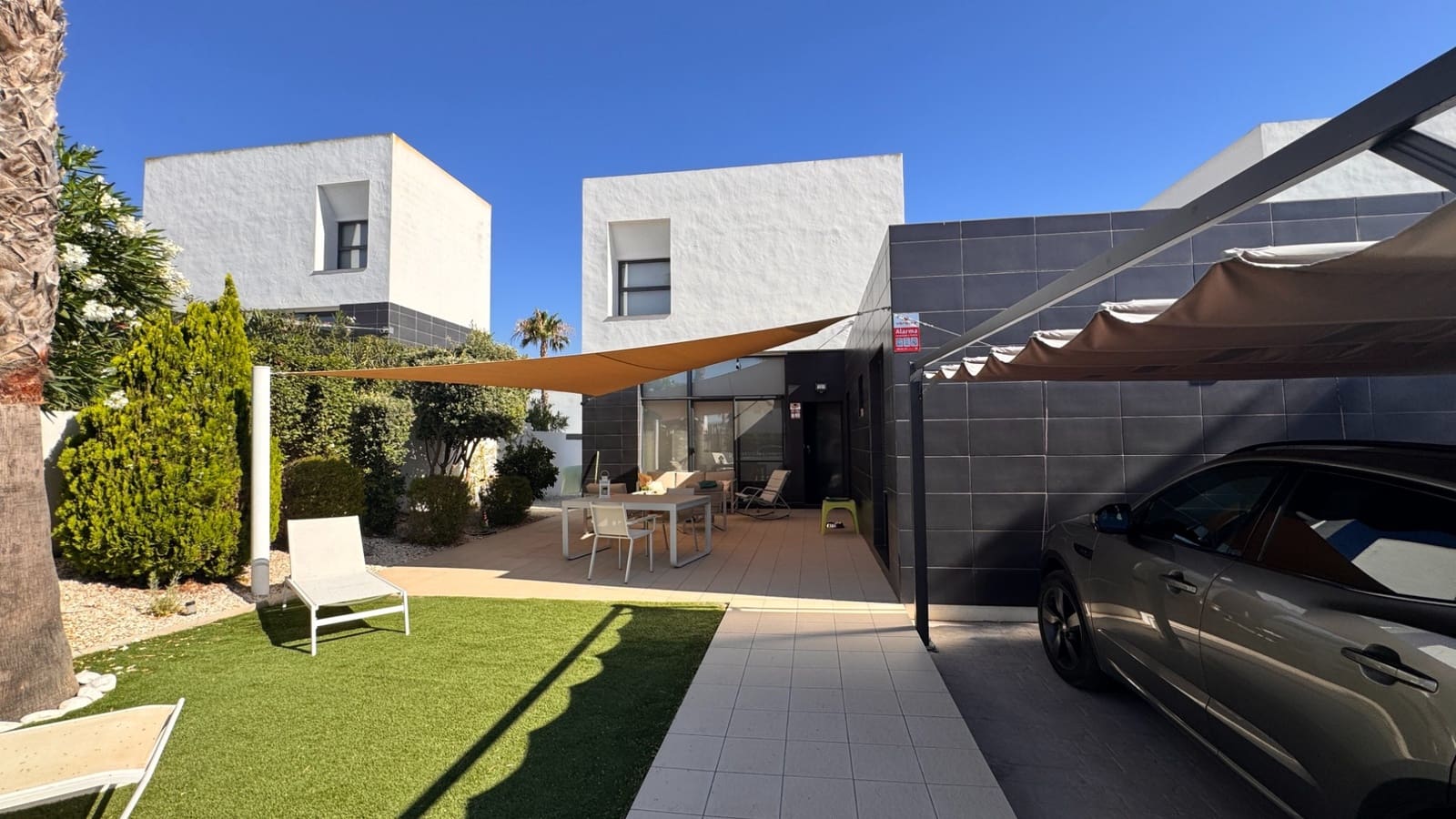 3 sypialnia Dom blizniak na sprzedaż w Algorfa z basenem garażem - 325 000 € (Ref: 9947427)