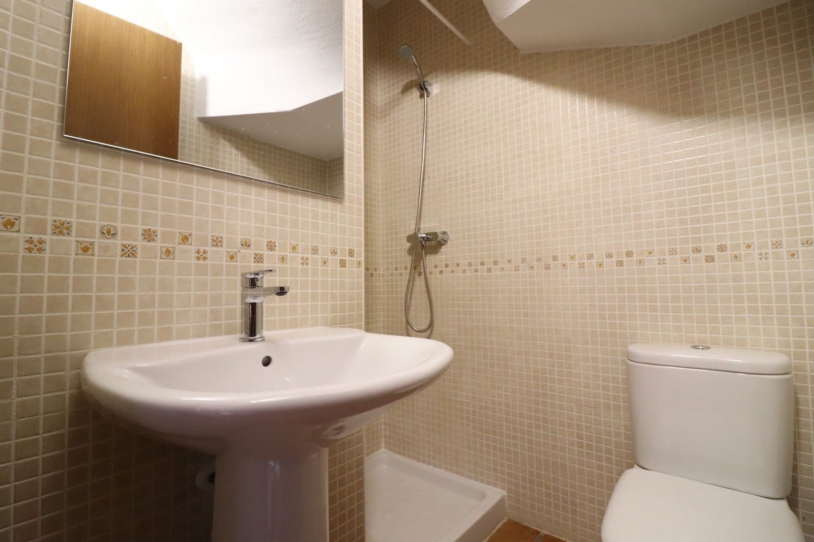 3 sypialnia Dom blizniak na sprzedaż w Algorfa z basenem garażem - 235 000 € (Ref: 9952289)