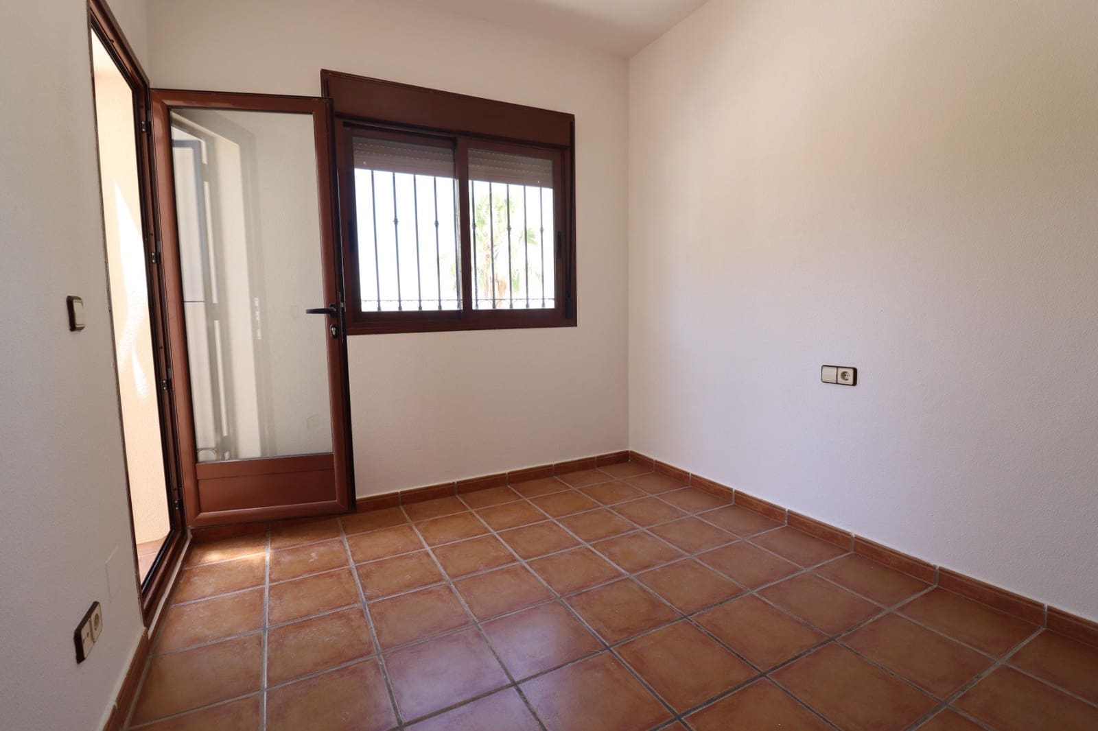 3 sypialnia Dom blizniak na sprzedaż w Algorfa z basenem garażem - 235 000 € (Ref: 9952289)