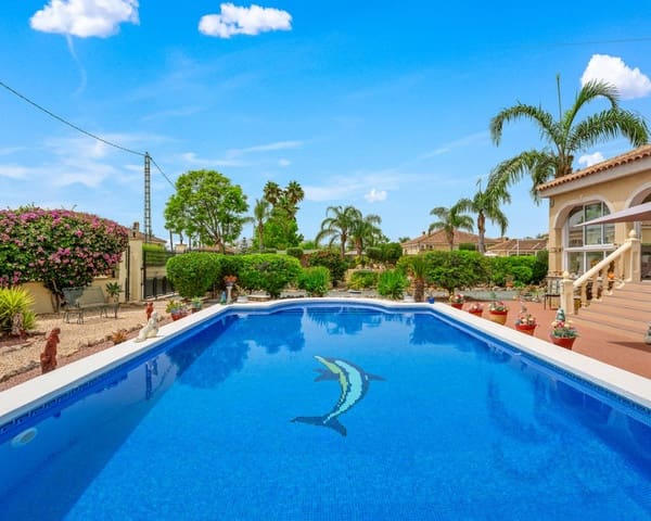 Chalet de 3 habitaciones en Catral en venta con piscina garaje - 390.000 € (Ref: 9969382)