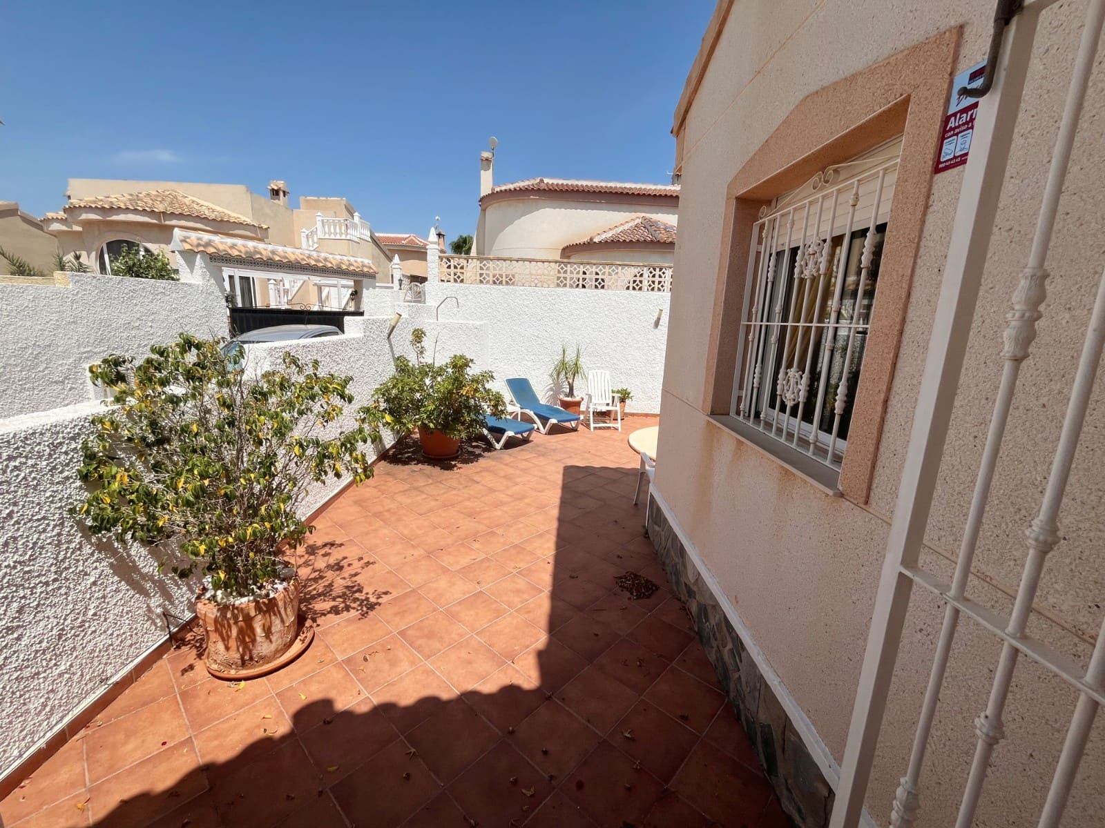 2 soverom Villa til salgs i Ciudad Quesada med svømmebasseng garasje - € 285 000 (Ref: 9984533)