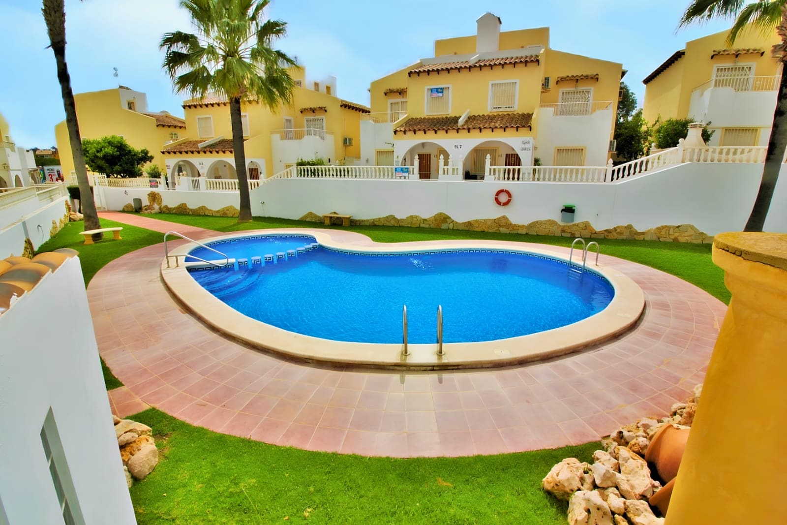 2 soveværelse Lejlighed til salg i Villamartin med swimmingpool - € 164.000 (Ref: 9984534)
