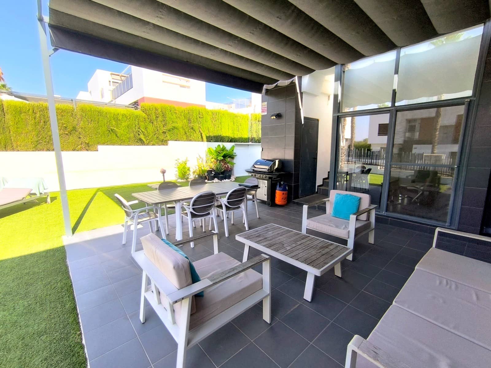 2 quarto Moradia Geminada para venda em Algorfa com piscina garagem - 285 000 € (Ref: 9990366)