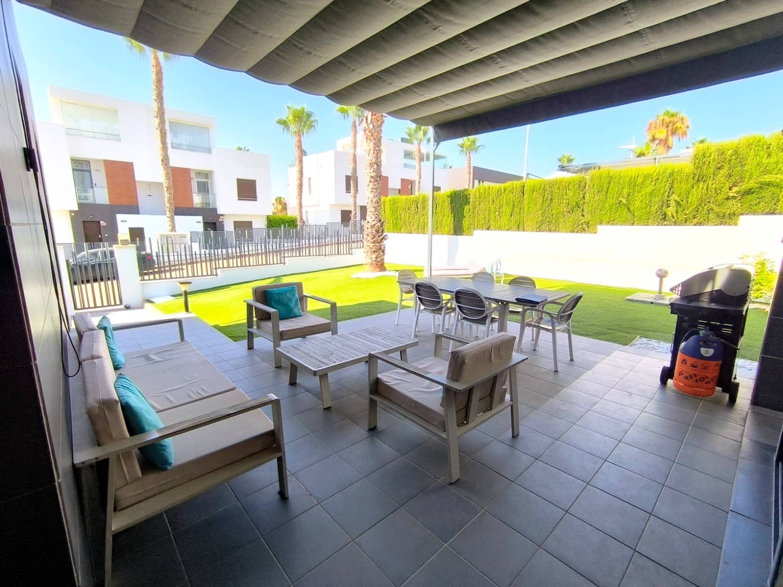 2 quarto Moradia Geminada para venda em Algorfa com piscina garagem - 285 000 € (Ref: 9990366)