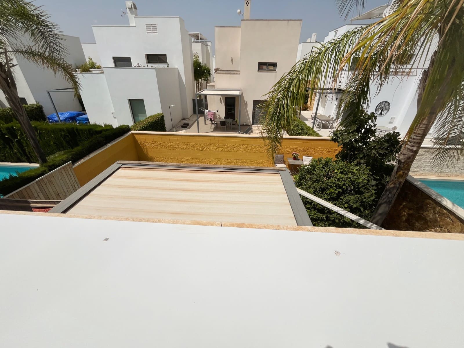 2 soveværelse Villa til salg i Pueblo Bravo med swimmingpool garage - € 335.000 (Ref: 9995561)