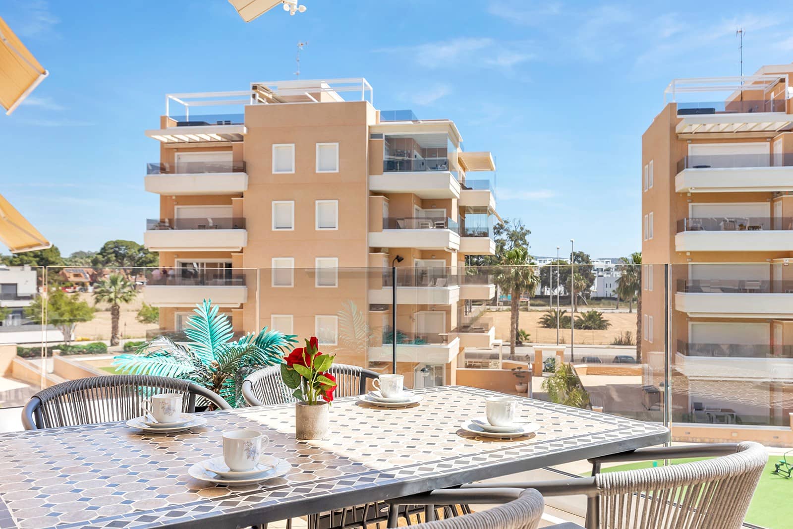 3 soveværelse Lejlighed til salg i El Raso med swimmingpool garage - € 284.900 (Ref: 9995563)
