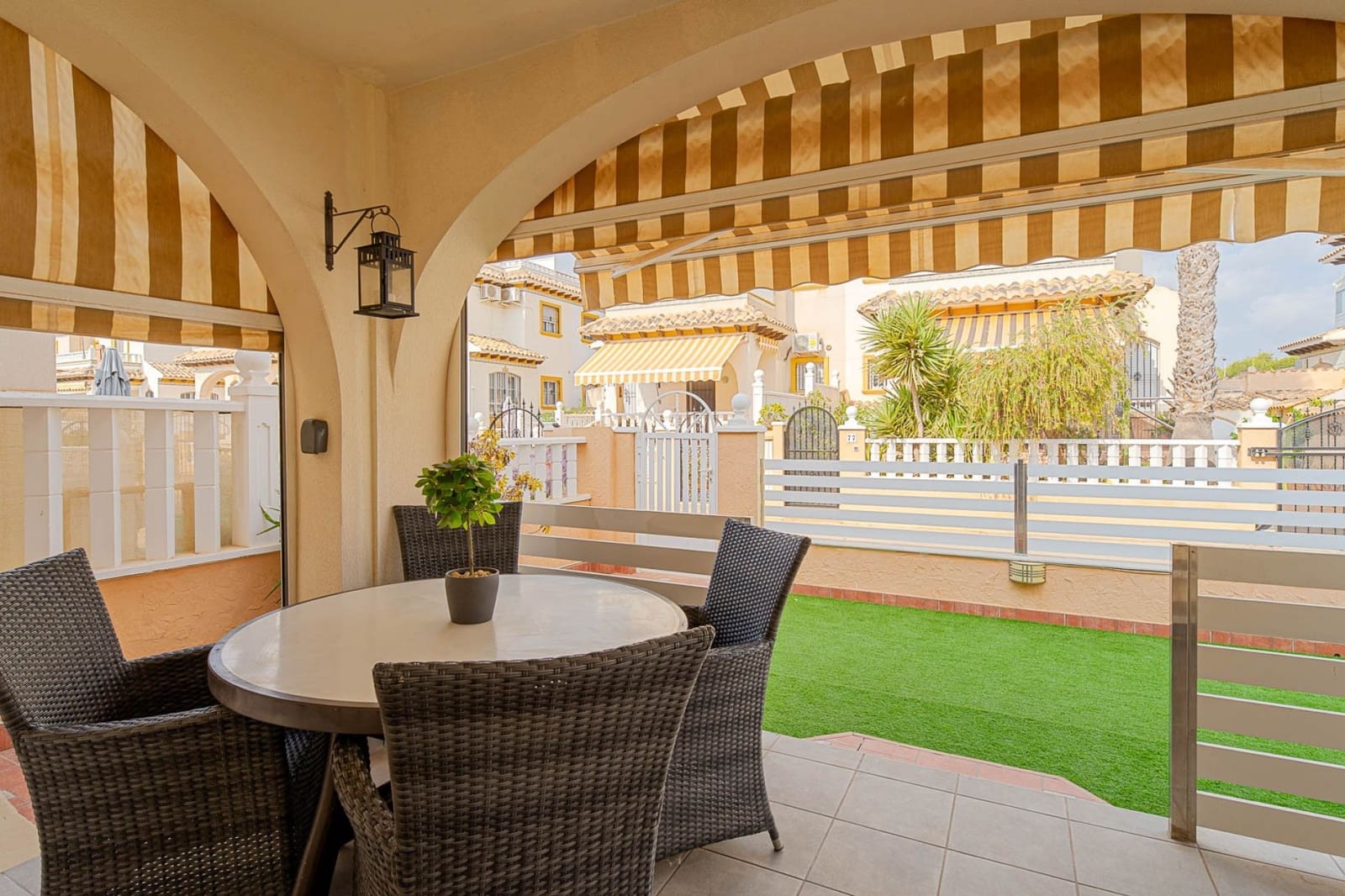 3 quarto Moradia para venda em Orihuela Costa com piscina garagem - 269 900 € (Ref: 9995565)