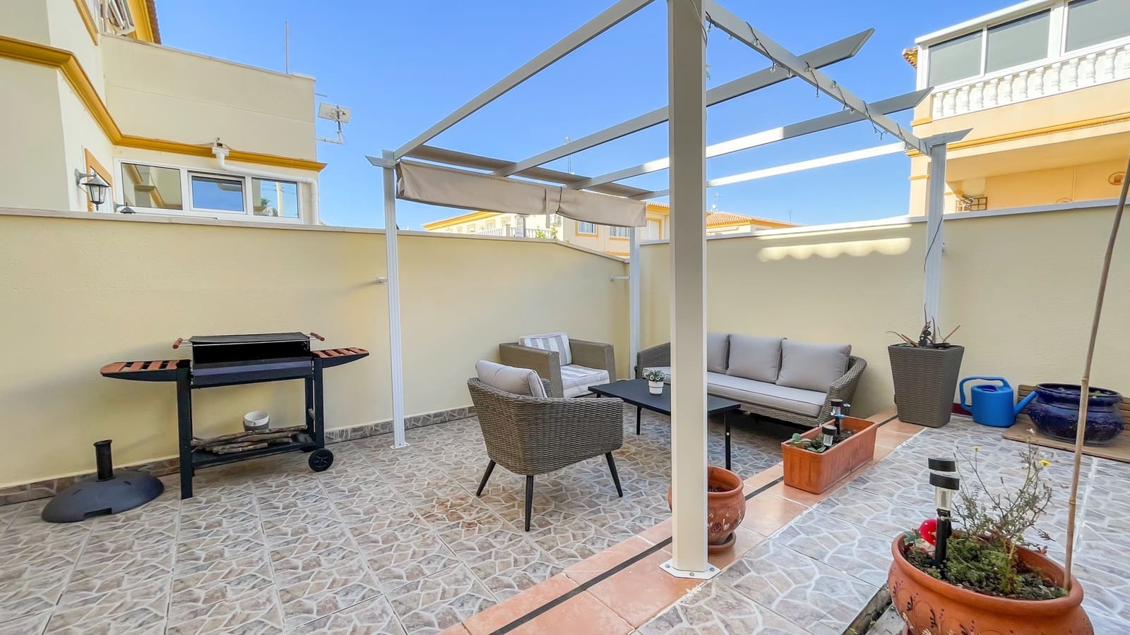 2 sypialnia Dom na sprzedaż w Playa Flamenca z basenem - 176 900 € (Ref: 9998404)