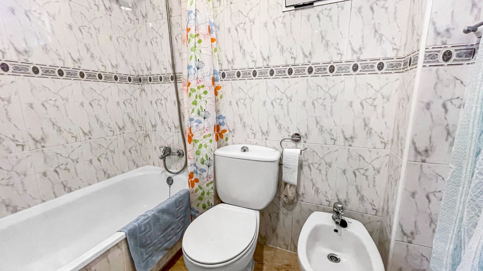 2 sypialnia Dom na sprzedaż w Playa Flamenca z basenem - 176 900 € (Ref: 9998404)