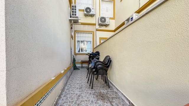 2 sypialnia Dom na sprzedaż w Playa Flamenca, Orihuela z basenem - 176 900 € (Ref: 9998404)
