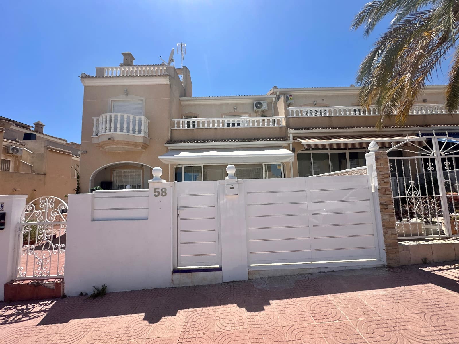 Casa de 2 habitaciones en Doña Pepa en venta con piscina - 239.000 € (Ref: 9998408)