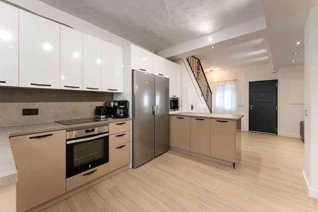6 chambre Maison de Ville à vendre à Monda - 375 000 € (Ref: 10036302)