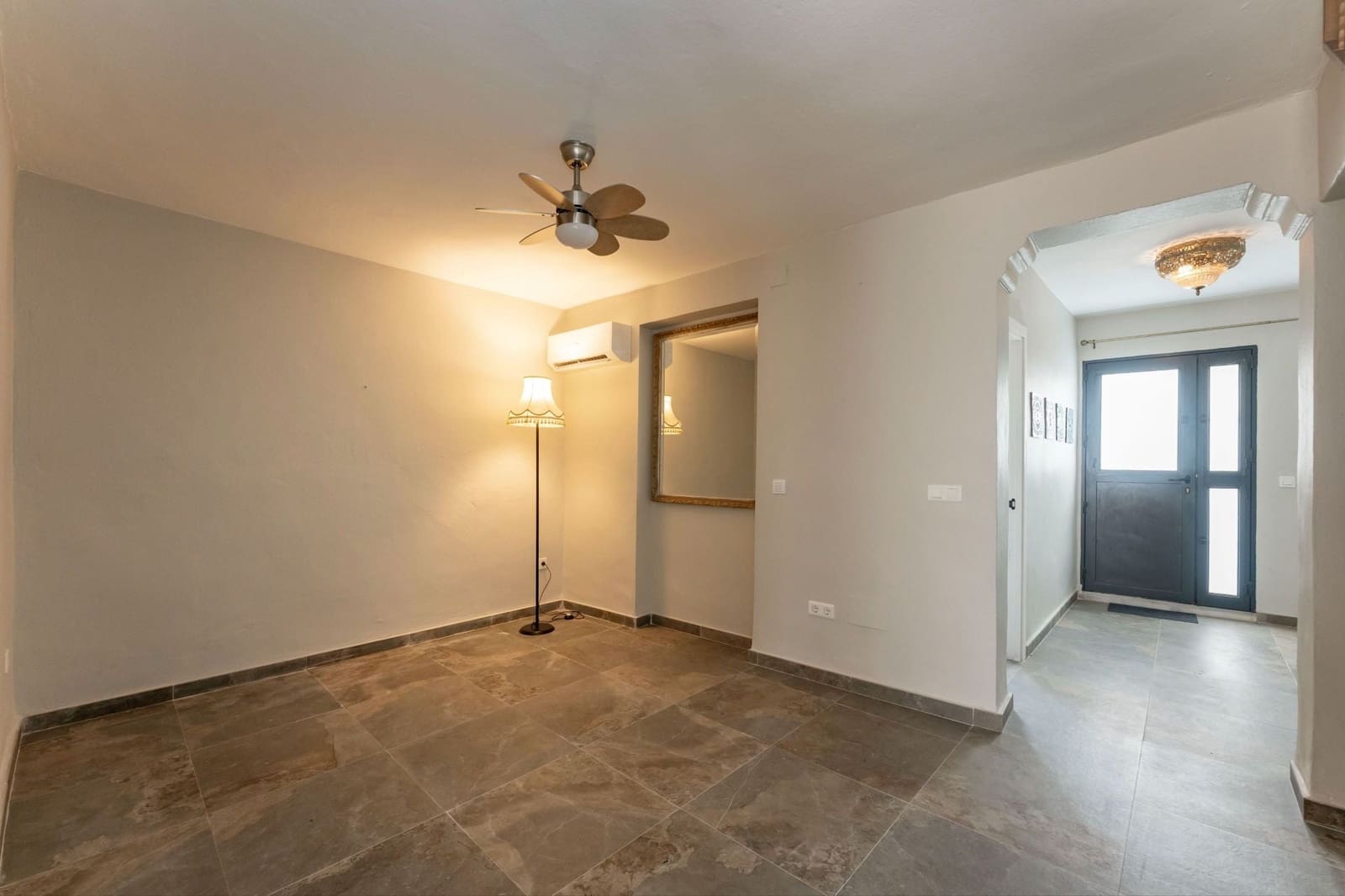 3 makuuhuone Omakotitalo myytävänä paikassa Alhaurin el Grande - 290 000 € (Ref: 10039254)