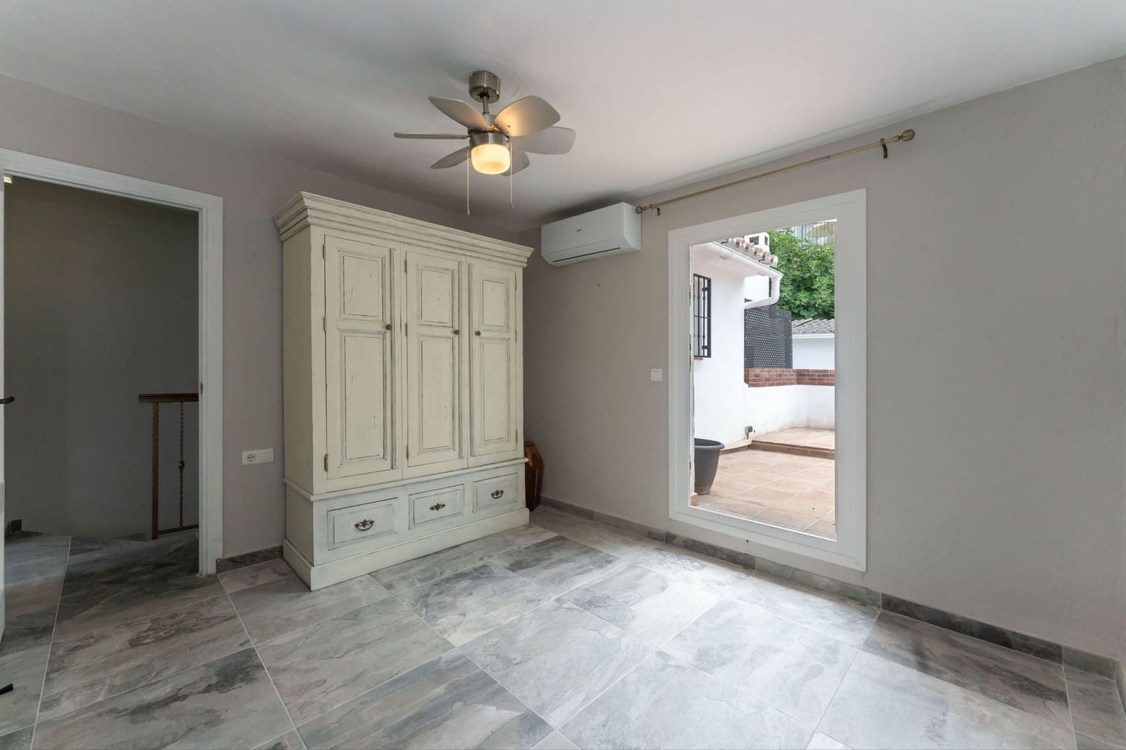 3 makuuhuone Omakotitalo myytävänä paikassa Alhaurin el Grande - 290 000 € (Ref: 10039254)