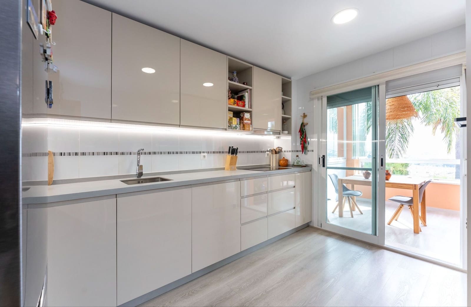 3 bedroom Villa for sale in Mijas with pool - € 745,000 (Ref: 10043726)