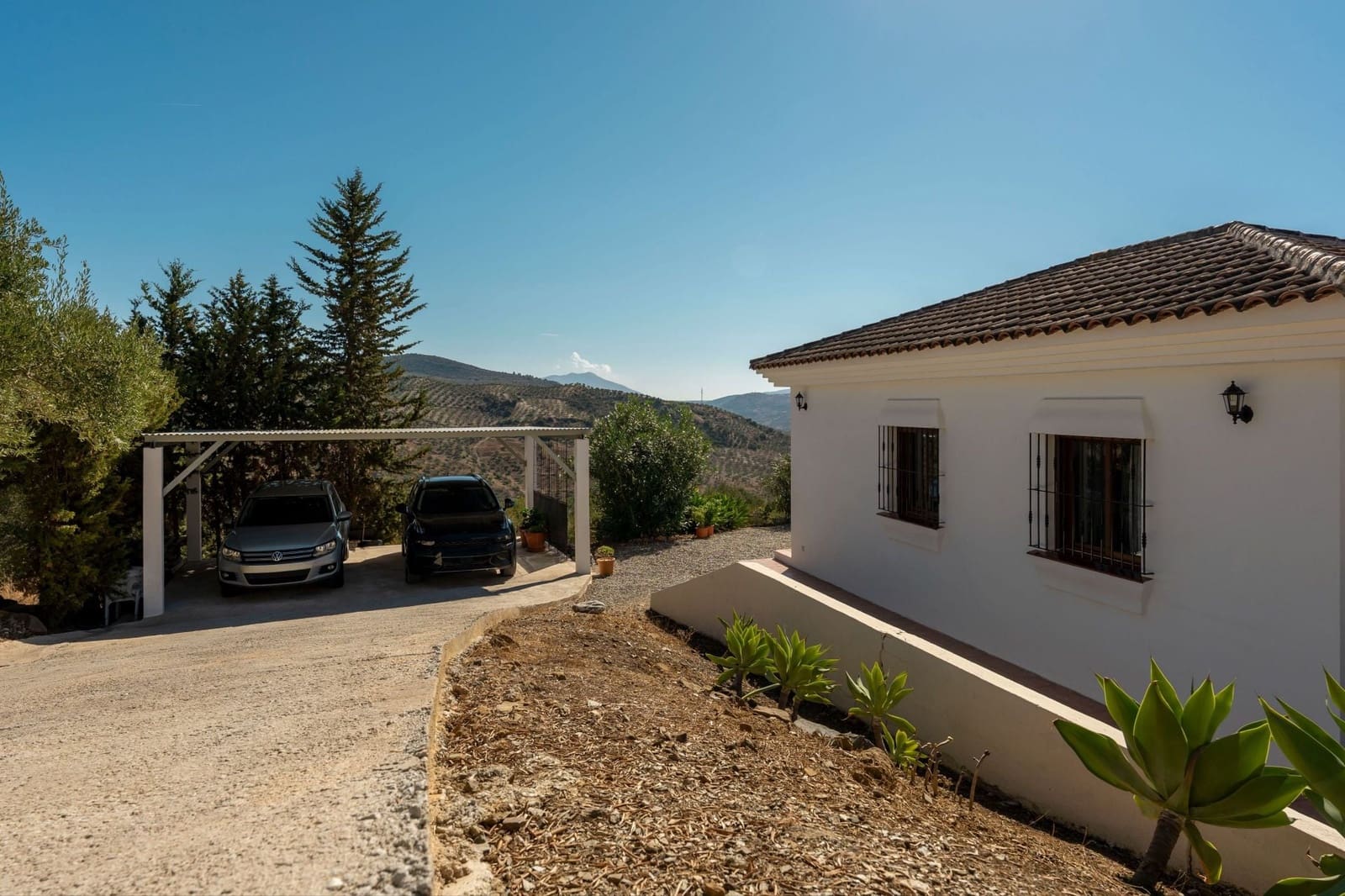 3 bedroom Finca/Country House for sale in Tolox with pool garage - € 449,000 (Ref: 10158473)