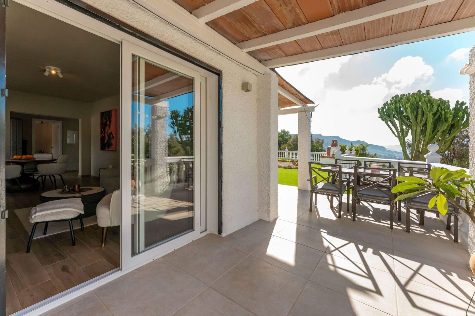 3 bedroom Finca/Country House for sale in Pizarra with pool garage - € 475,000 (Ref: 10165590)