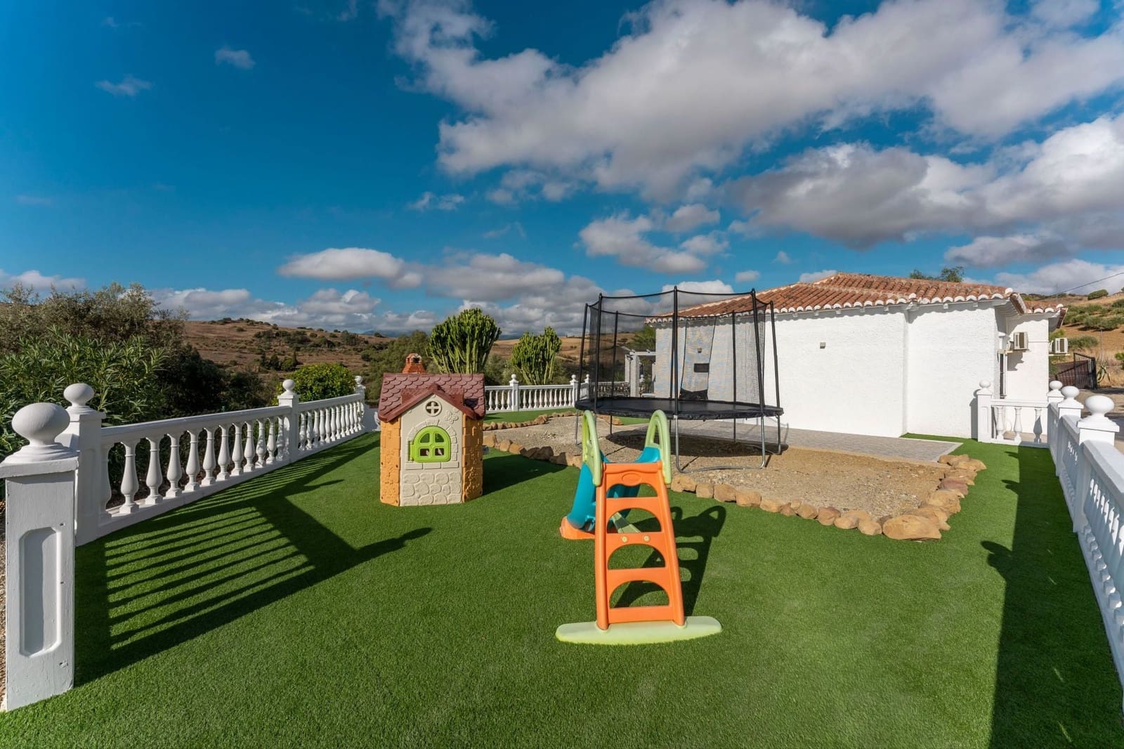 3 bedroom Finca/Country House for sale in Pizarra with pool garage - € 475,000 (Ref: 10165590)