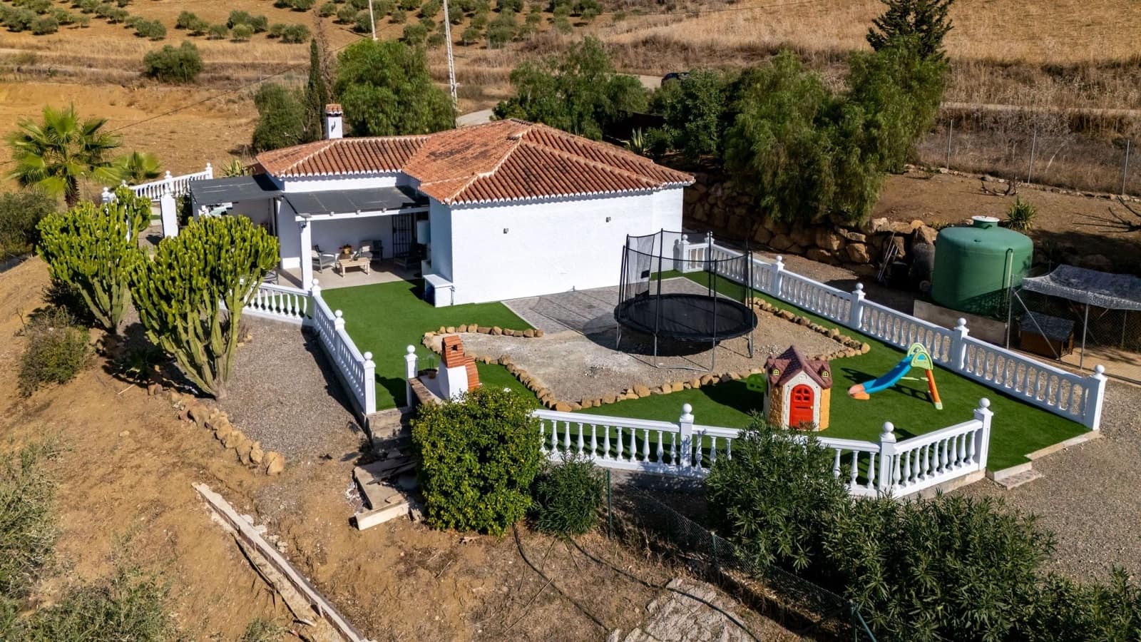 3 bedroom Finca/Country House for sale in Pizarra with pool garage - € 475,000 (Ref: 10165590)
