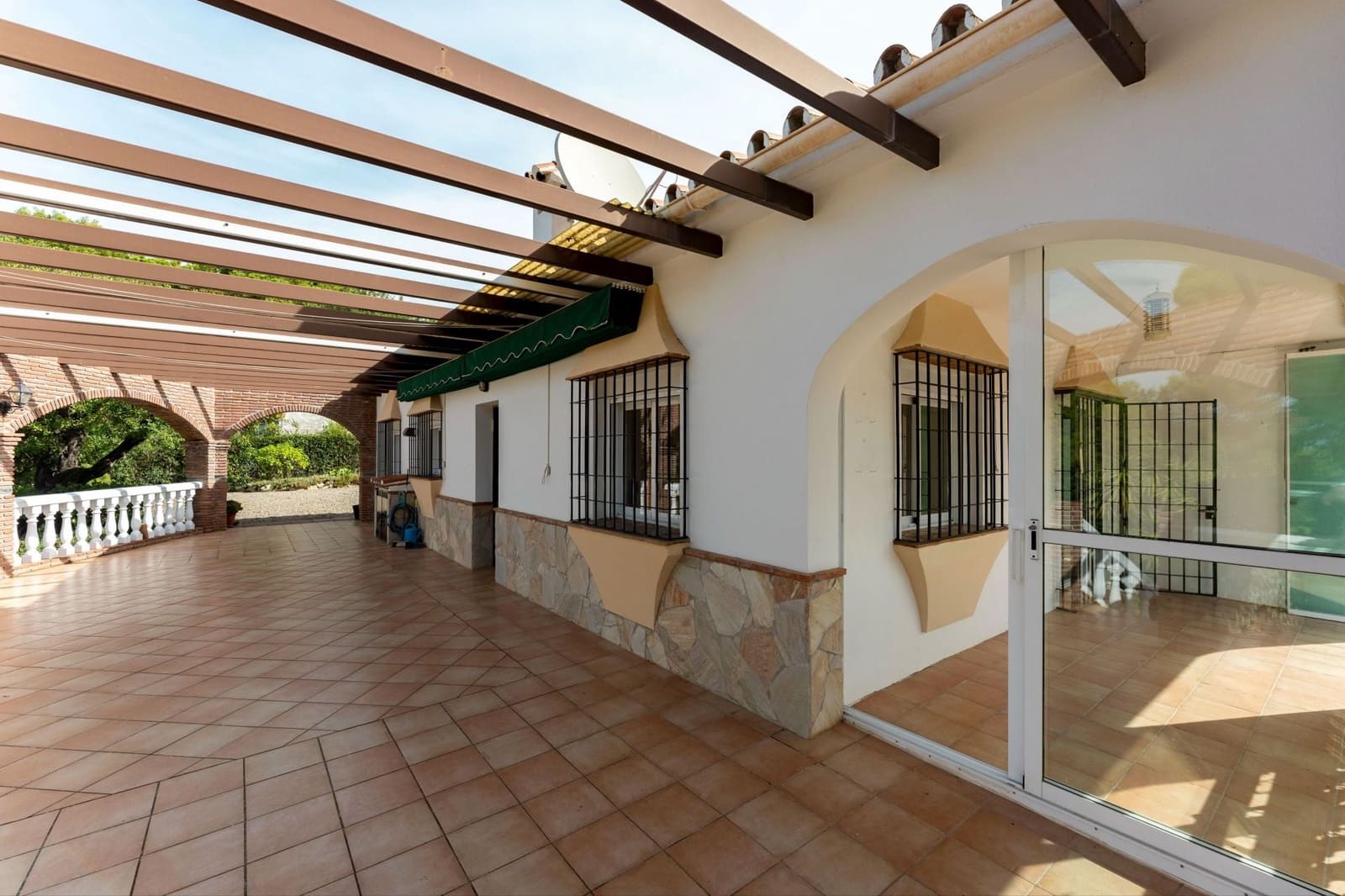 Chalet de 3 habitaciones en Alhaurín el Grande en venta con piscina garaje - 549.000 € (Ref: 10184122)
