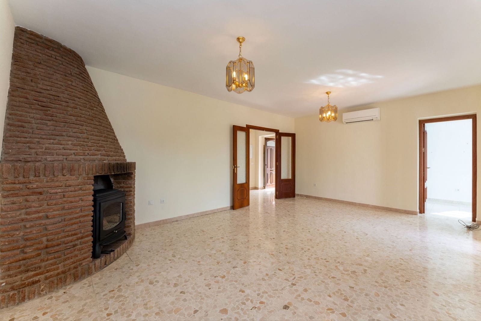 Chalet de 3 habitaciones en Alhaurín el Grande en venta con piscina garaje - 549.000 € (Ref: 10184122)