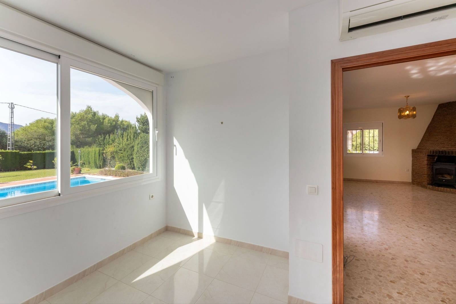 Chalet de 3 habitaciones en Alhaurín el Grande en venta con piscina garaje - 549.000 € (Ref: 10184122)