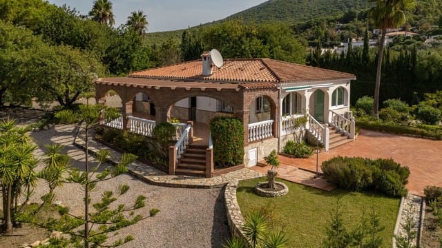 Chalet de 3 habitaciones en Alhaurín el Grande en venta con piscina garaje - 549.000 € (Ref: 10184122)