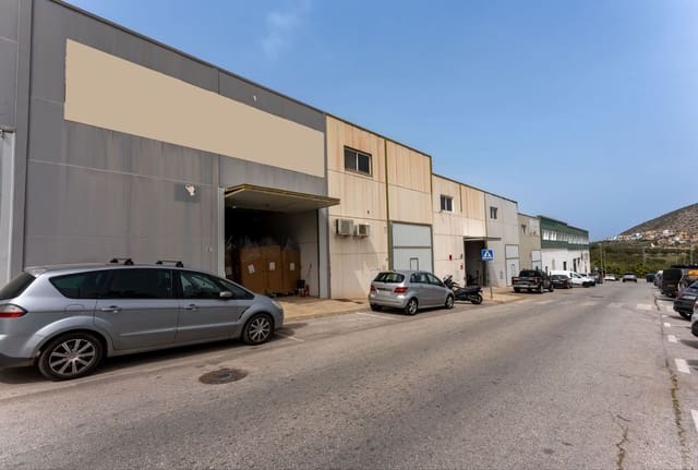 Erhverv til salg i Coín - € 280.000 (Ref: 8196992)